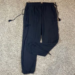Elie Tahari Black Drawstring Silk Jogger Pants